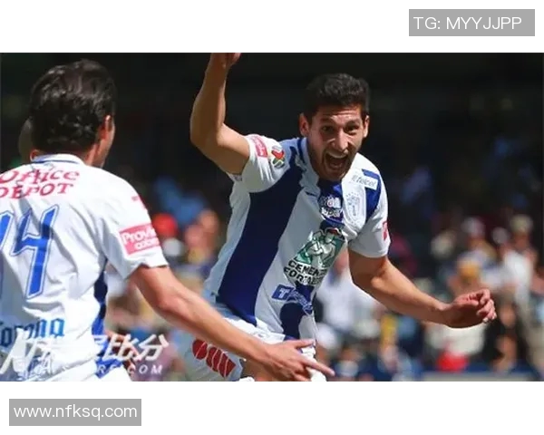 蒙特瑞与帕丘卡激战正酣谁将赢得这场精彩对决的胜利