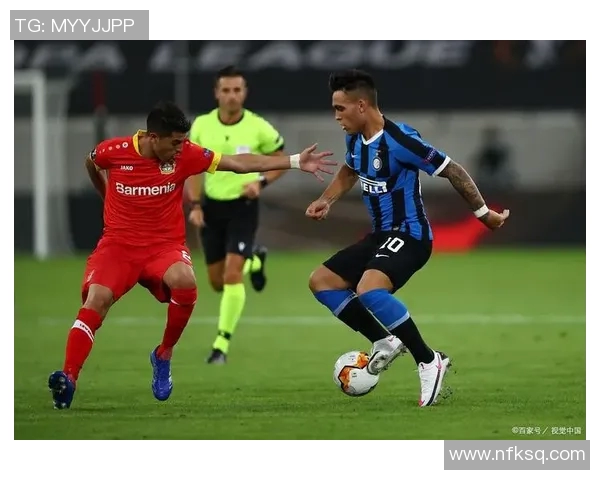 赫塔与杜塞尔的激烈对决揭示德甲新赛季的竞争格局与球队实力较量