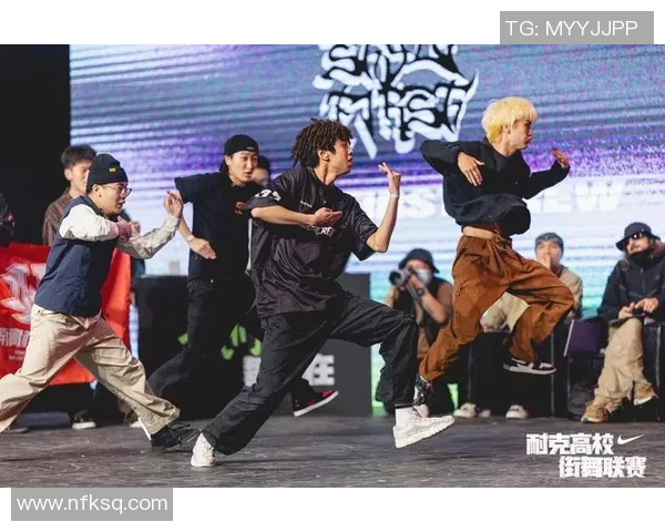 街舞热潮中的团结力量：深入探讨杭州街舞队的协作精神与创意表现