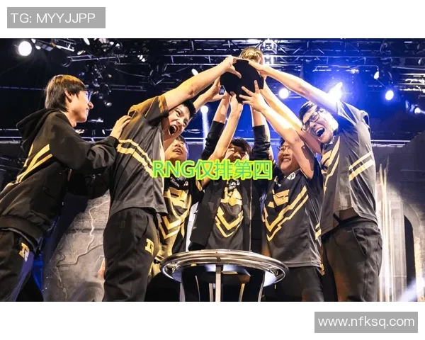 RNG战队的蜕变之旅：从荣耀到重生的全球总决赛特别报道